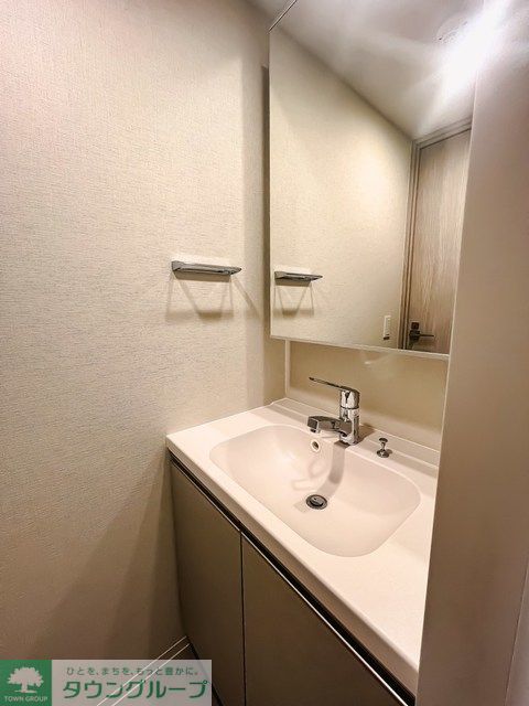 洗面設備　※写真は同タイプ住戸です。