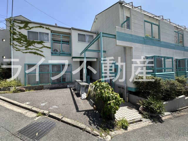 建物外観　落ち着いた雰囲気の外観です