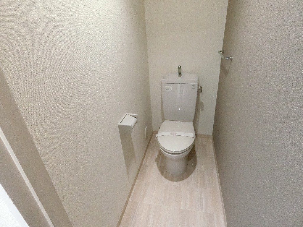 トイレ　トイレ内コンセントあります。