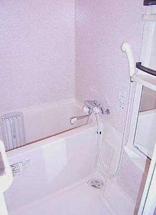 バス・シャワールーム　別部屋の画像を使用しております。
