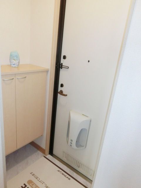 玄関　シューズボックス完備