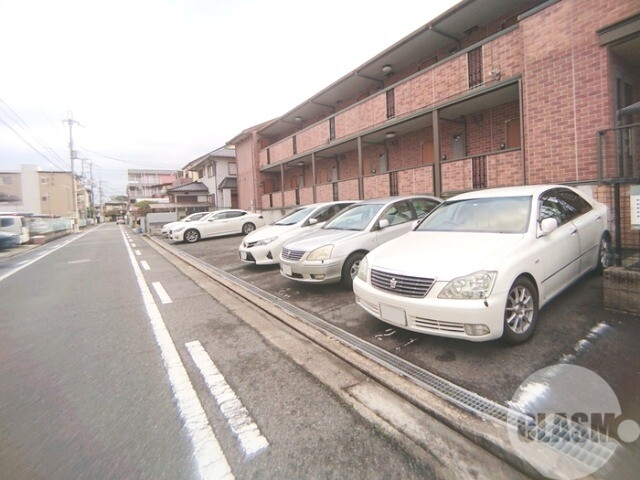 駐車場　敷地内駐車場
