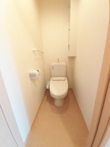 トイレ　落ち着いたトイレです