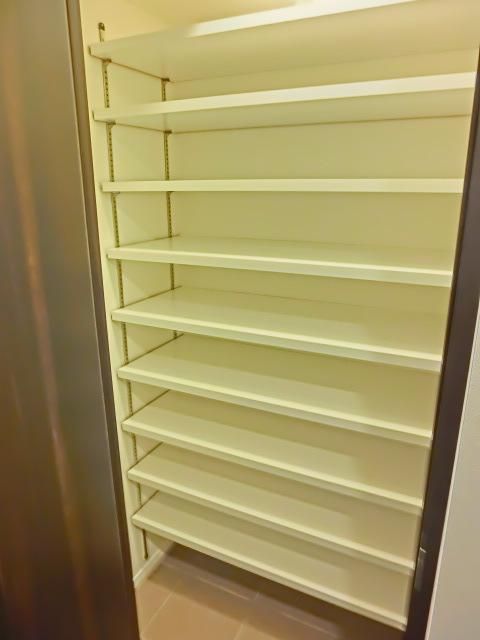 玄関　落ち着いた玄関です