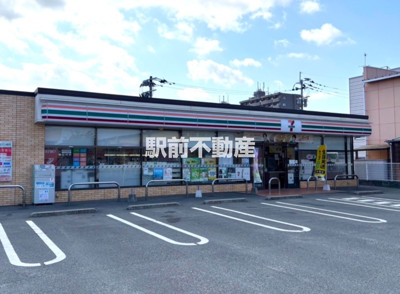 コンビニ　セブンイレブン佐賀南佐賀店（コンビニ）まで900m