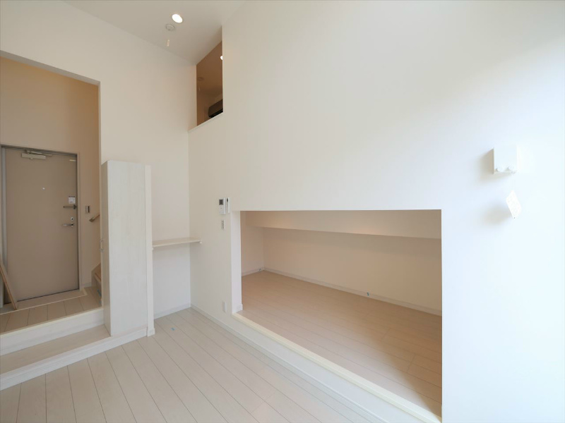 居室・リビング　洋室5.5帖　アンダーロフト5帖（収納でも部屋でも使えます）