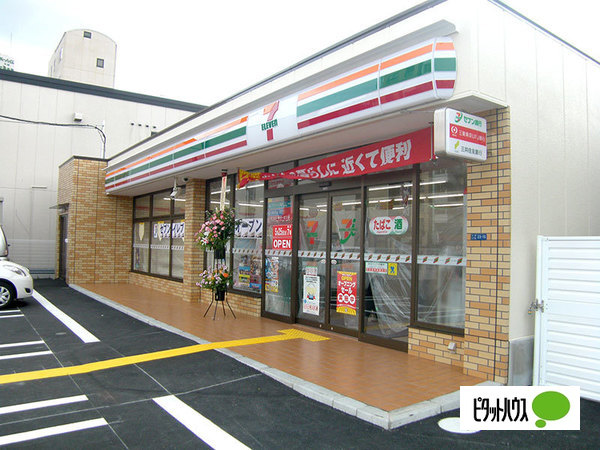 コンビニ　セブンイレブン大阪大宮３丁目店（コンビニ）まで124m