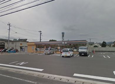 コンビニ　セブンイレブン 小倉北方3丁目店（コンビニ）まで318m