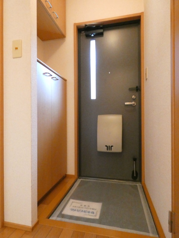 玄関　図面と現状に相違がある場合には現状を優先