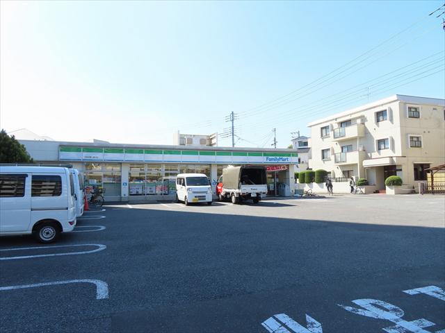 コンビニ　ファミリーマート平和台環八通り店（コンビニ）まで1331m