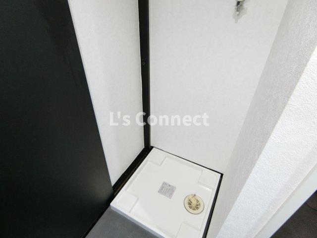 その他設備　室内洗濯機置き場には排水パン付き。