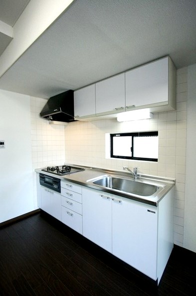 キッチン　写真は同タイプ住居です。