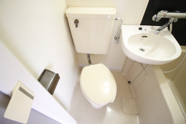 トイレ　※他部屋参考写真