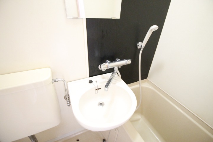 洗面設備　※他部屋参考写真