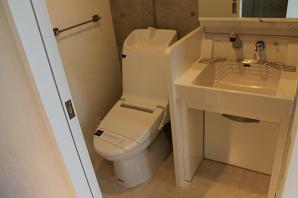 トイレ　同マンション別部屋参照。