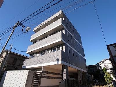 建物外観　総タイル張り