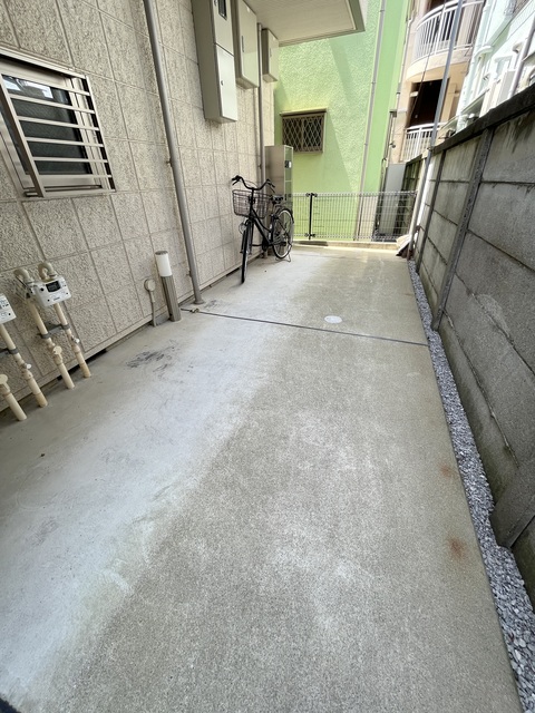 エントランス　自転車駐輪スペース