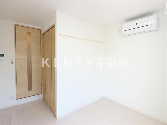 その他部屋・スペース　落ち着いて過ごせるお部屋なので、寝室にいかがでしょうか