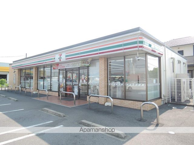 コンビニ　セブンイレブン（コンビニ）まで802m