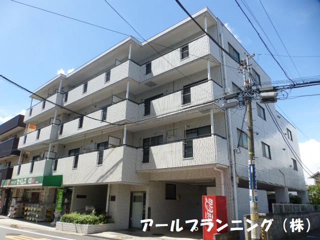 建物外観　外観タイル貼りマンション　エレベーター付