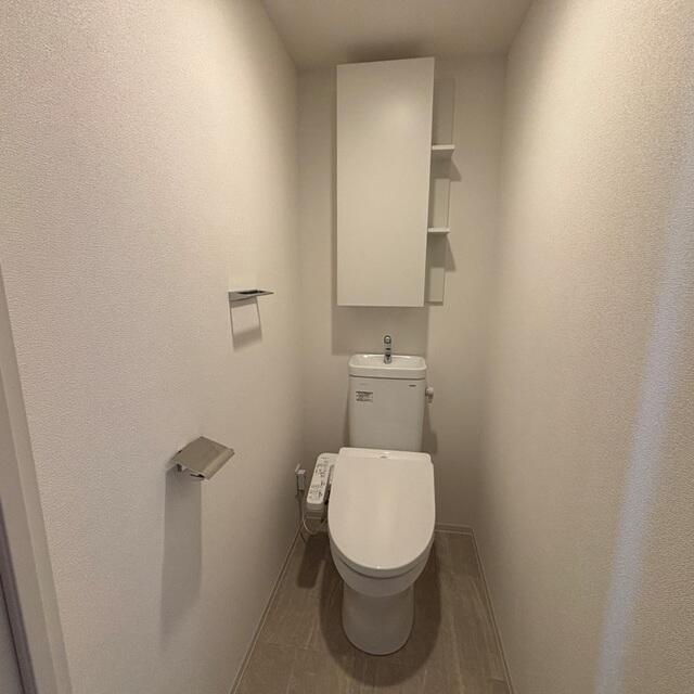 トイレ　※写真は同タイプ住戸です。