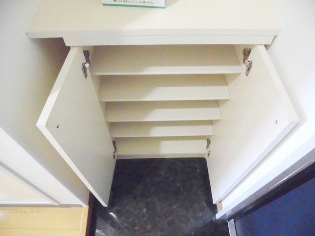 その他　★★玄関片付く下駄箱★★
