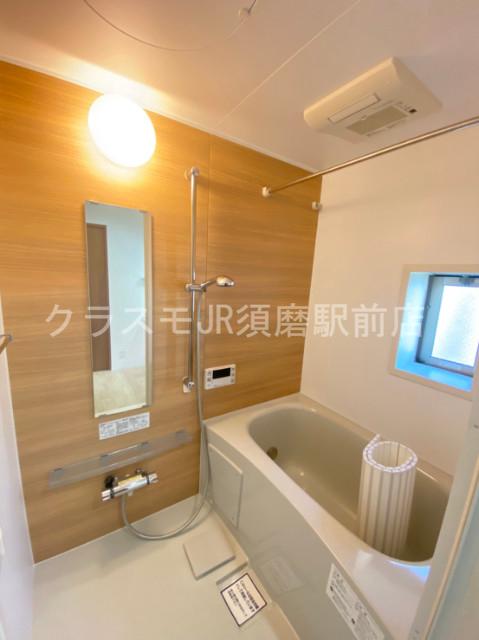 バス・シャワールーム　一日の疲れを洗い流す大切な空間。ゆったりくつろいでください。