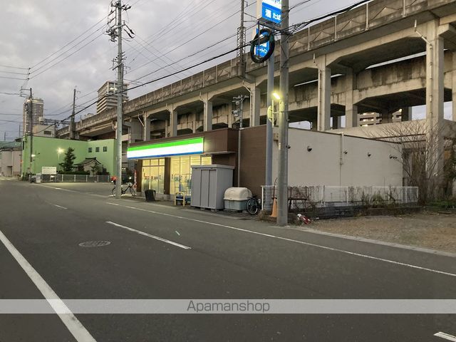コンビニ　ファミリーマート岐阜松鴻町店（コンビニ）まで406m