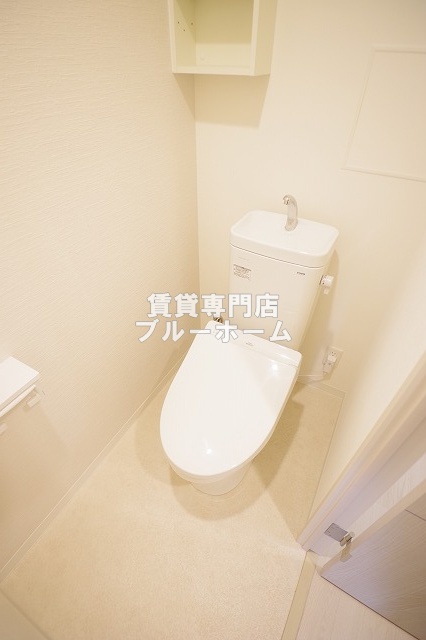 トイレ　温水洗浄便座付きトイレ！