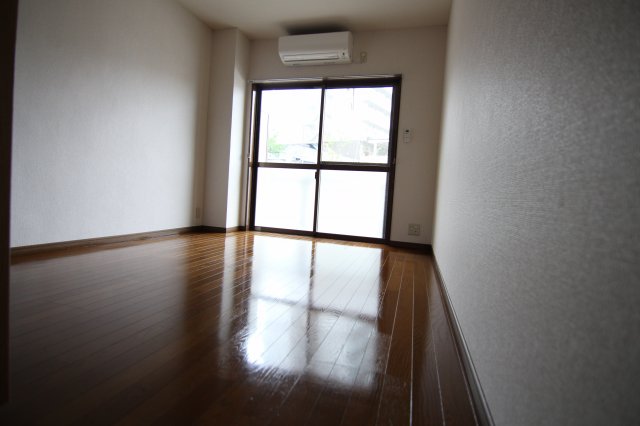 居室・リビング　他のお部屋の参考写真となります。