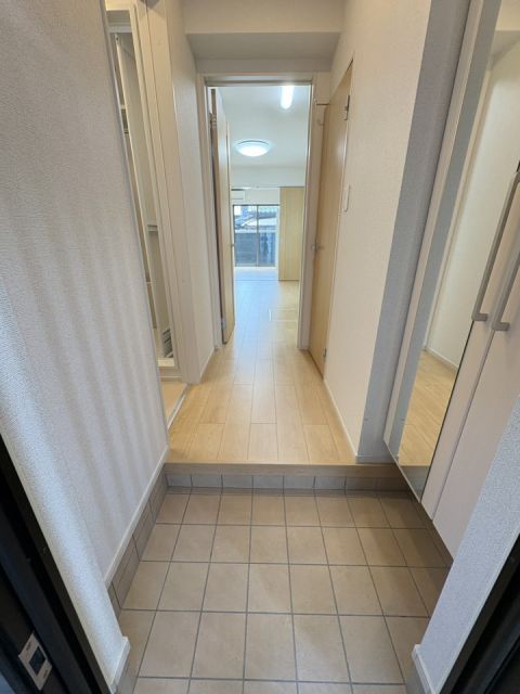 グランドゥール京田辺の玄関写真