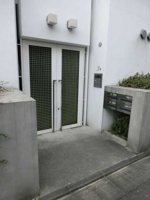 エントランス　★エントランス★