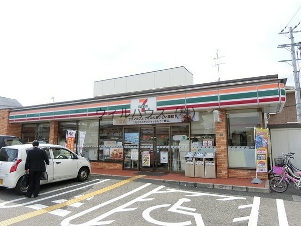 コンビニ　セブンイレブン堺三国ケ丘駅東店（コンビニ）まで430m