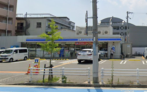 コンビニ　ローソン 尼崎立花町四丁目店（コンビニ）まで536m