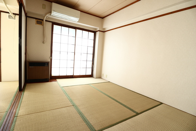居室・リビング　※別部屋参考写真