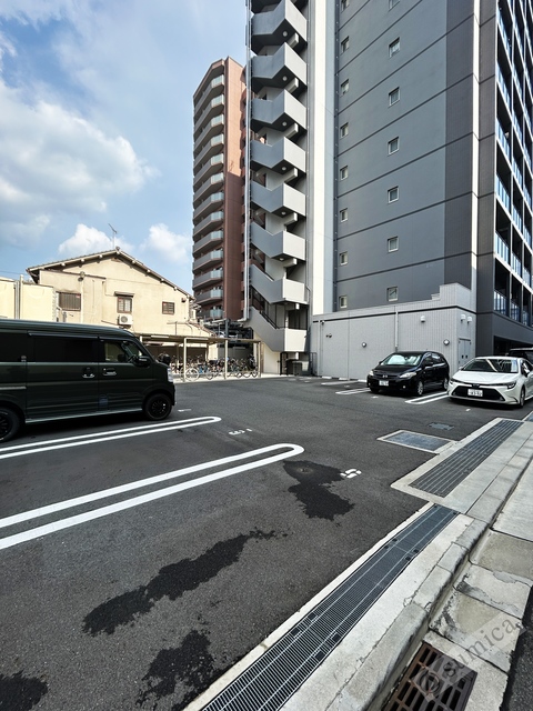 駐車場　ラクラク。敷地内駐車場です。