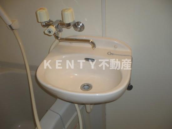 洗面設備　使いやすい洗面所です