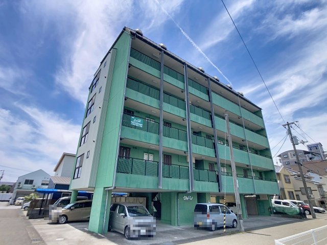 建物外観　現況と異なる部分は現況を優先いたします。