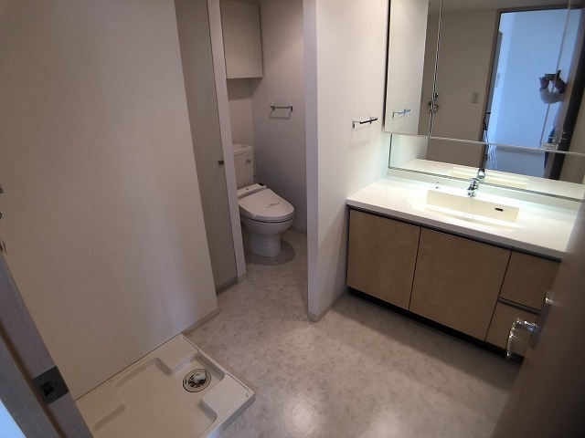 トイレ　※別部屋の参考写真です。