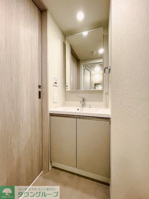 洗面設備　※写真は同タイプ住戸です。