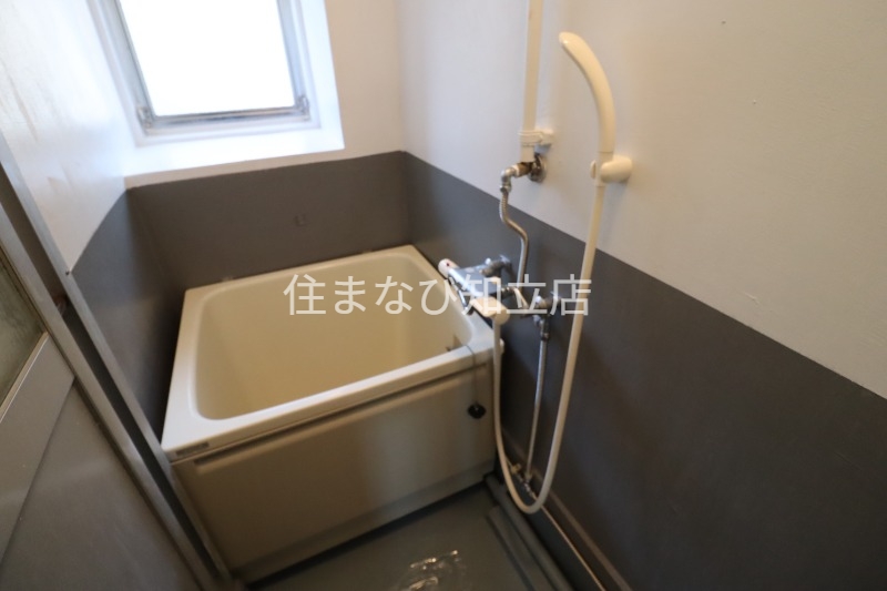 バス・シャワールーム　同型別部屋写真