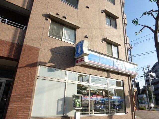 コンビニ　コンビニ（コンビニ）まで210m