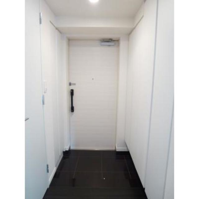 玄関　※写真は同タイプ住戸です。