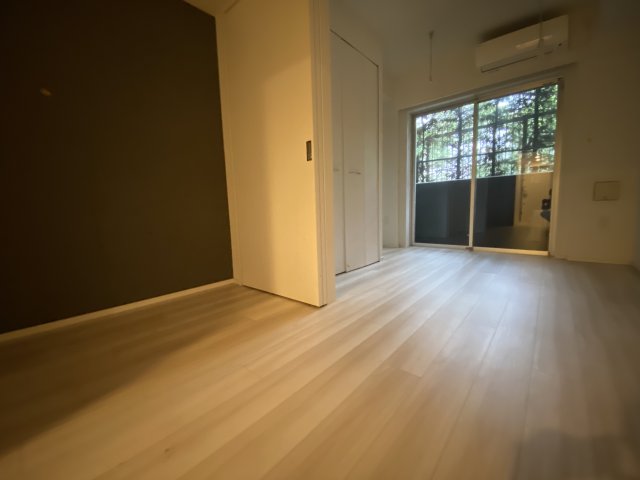 ラティエラ滝野川の居間写真