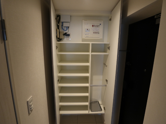 玄関　別部屋参考写真