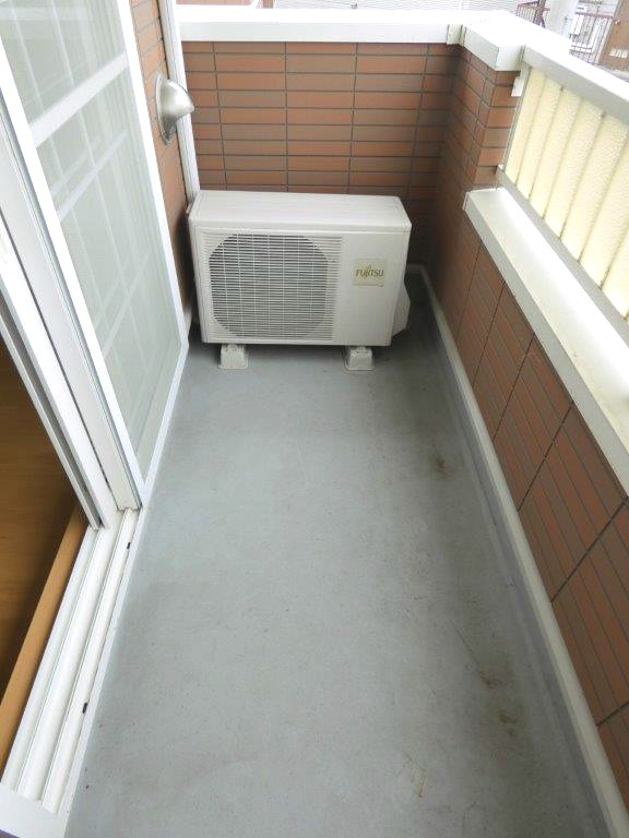 バルコニー　図面と現状に相違がある場合には現状を優先