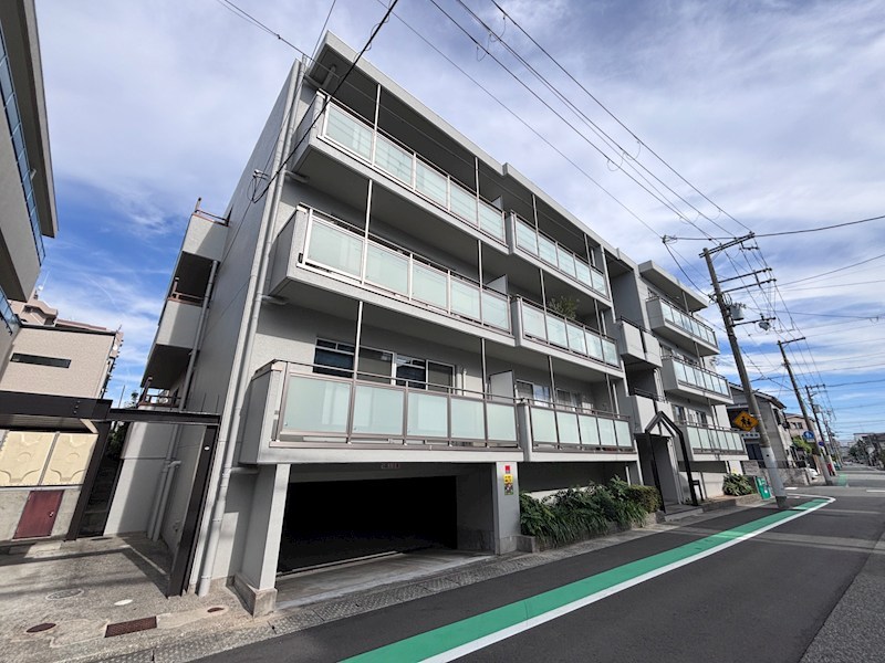 阪急神戸線 西宮北口駅 徒歩12分 築41年