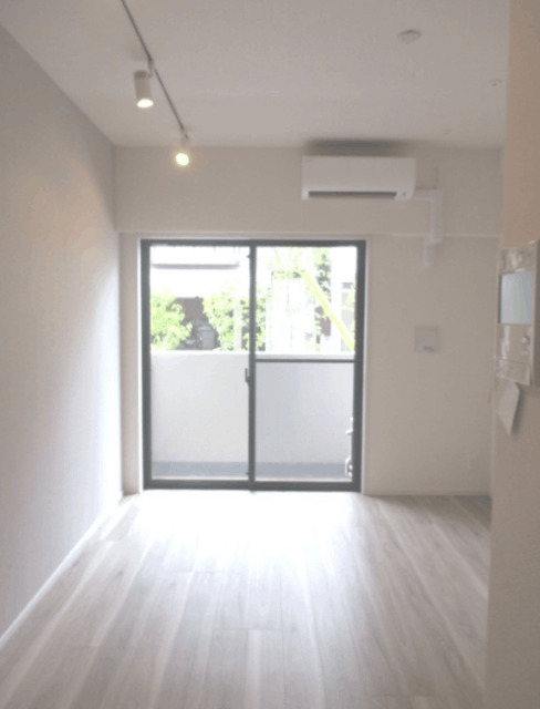居室・リビング　※別部屋参考写真