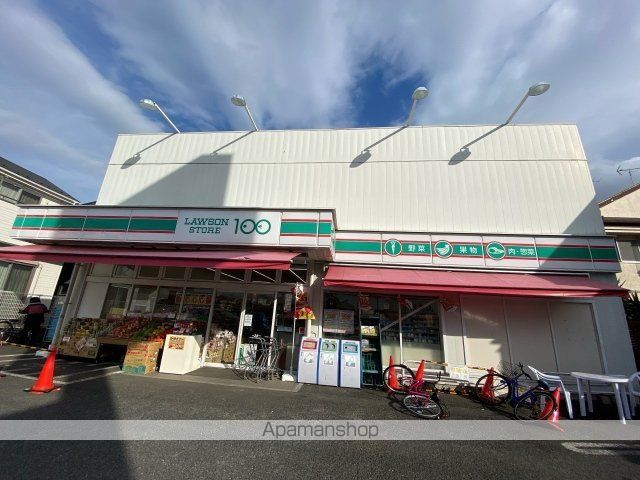 コンビニ　ローソンストア１００（コンビニ）まで134m
