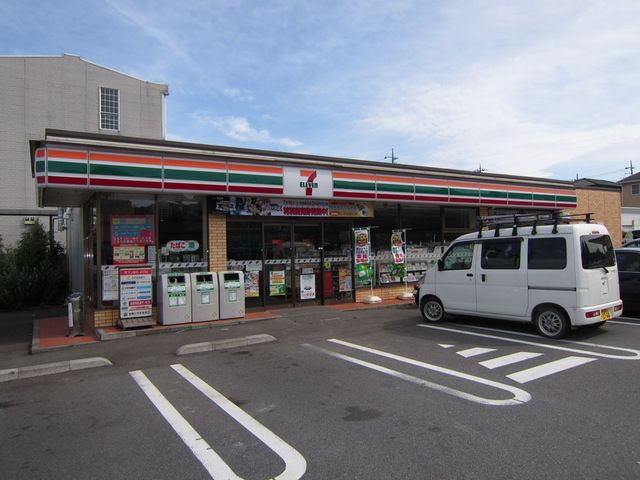 コンビニ　セブンイレブン稲城長沼店（コンビニ）まで550m